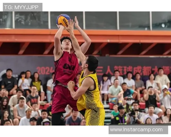 成都篮球队技术争议引发热议球迷与专家观点碰撞激烈